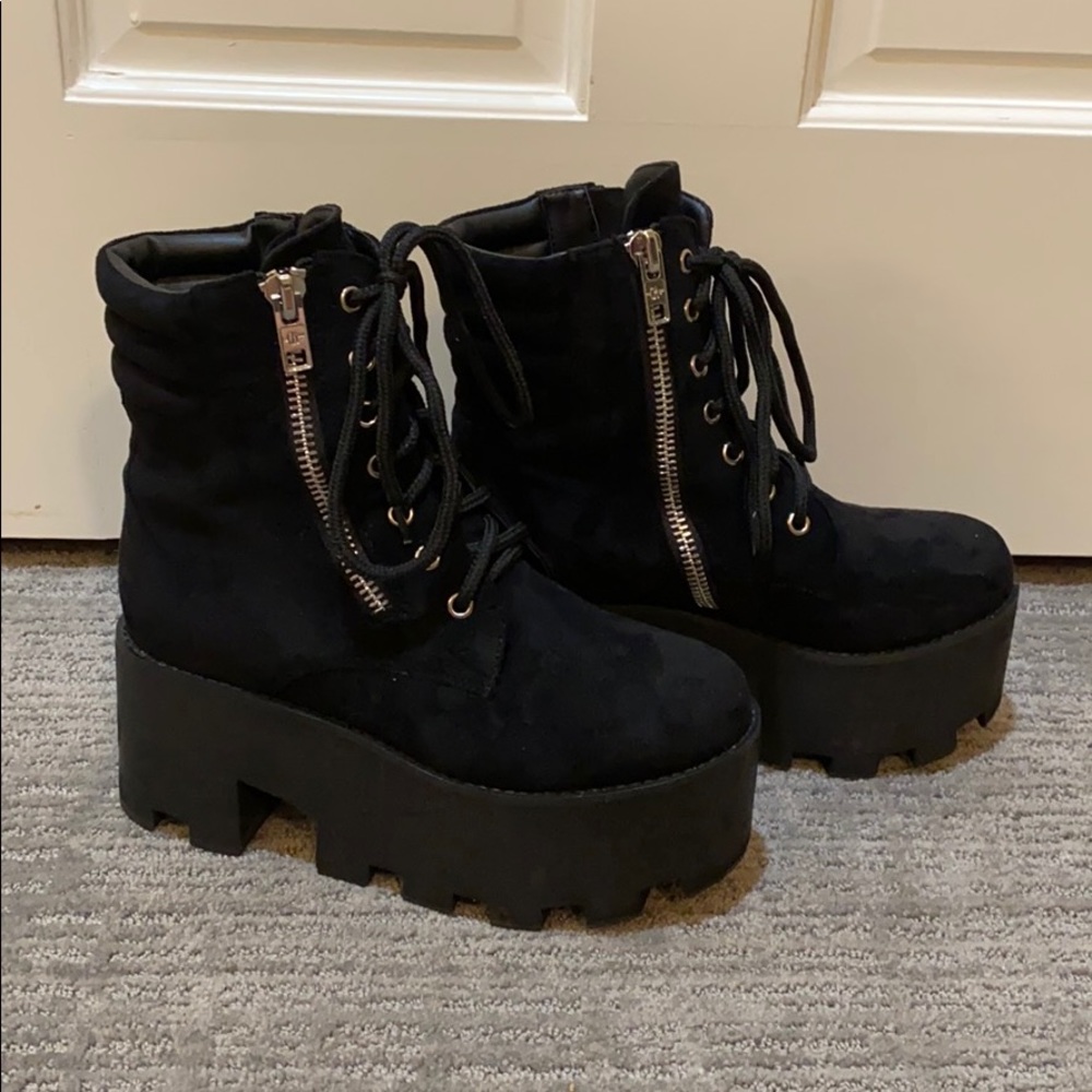 Rave Boots!! 🤩🦋✨🌟